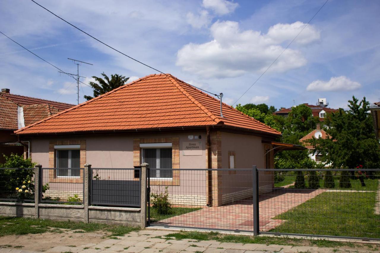 Ilona Apartman Дьюла Экстерьер фото